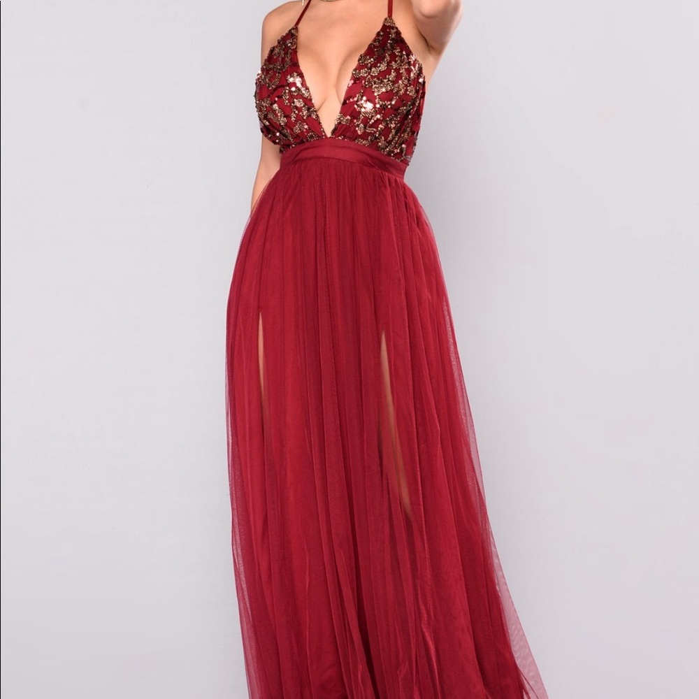 Beautiful Burgundy Maxi Dress